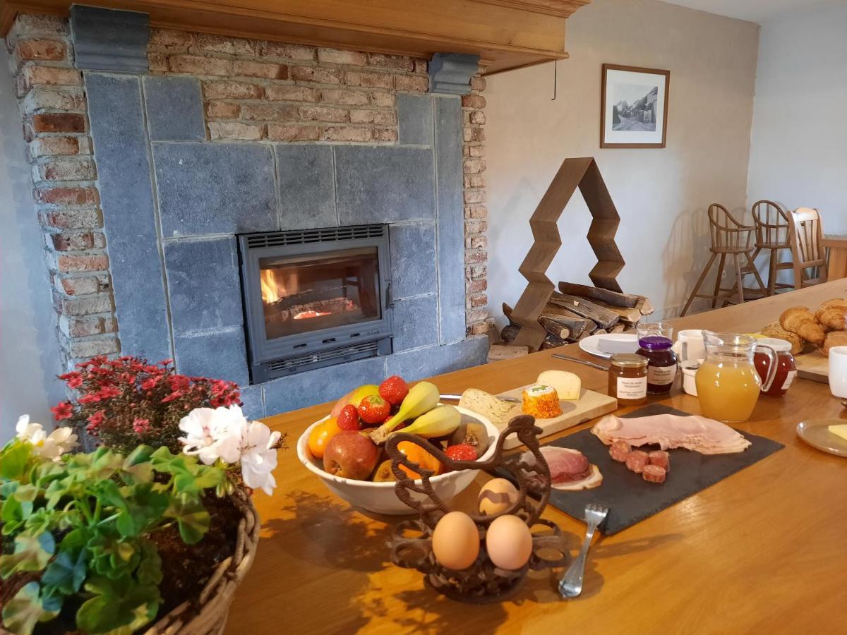 Aux Saveurs D'Enneille Bed & Breakfast ดูร์บี ภายนอก รูปภาพ