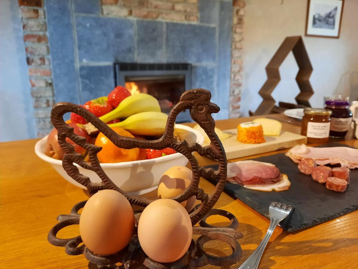Aux Saveurs D'Enneille Bed & Breakfast ดูร์บี ภายนอก รูปภาพ