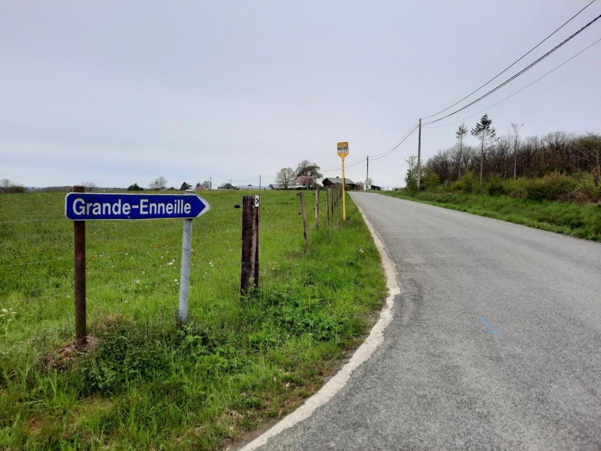 Aux Saveurs D'Enneille Bed & Breakfast ดูร์บี ภายนอก รูปภาพ