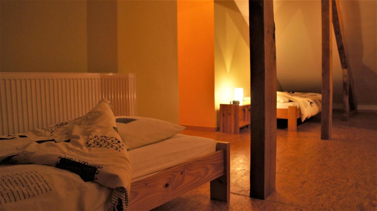 Aux Saveurs D'Enneille Bed & Breakfast ดูร์บี ภายนอก รูปภาพ