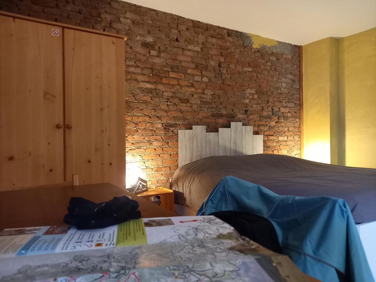 Aux Saveurs D'Enneille Bed & Breakfast ดูร์บี ภายนอก รูปภาพ