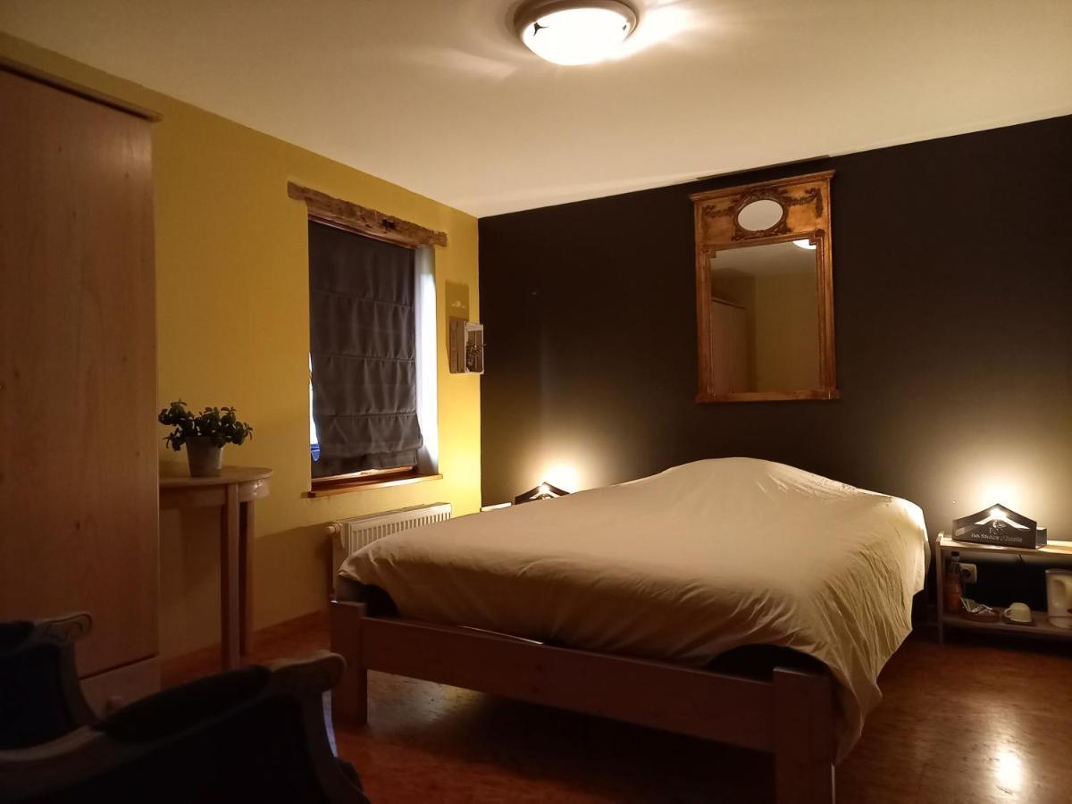 Aux Saveurs D'Enneille Bed & Breakfast ดูร์บี ภายนอก รูปภาพ